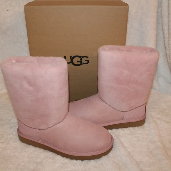 UGG WATER RESISTANT SHEARLING CUFF SUEDE BOOTS NEW - Picture 2 of 8